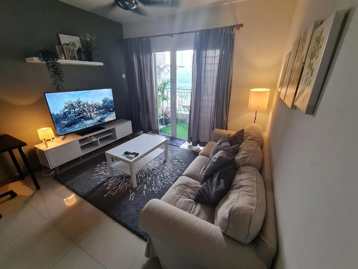 Homestay 1 Min Next To Lrt Cheras 68 With Shared Area Apartment Kuala Lumpur