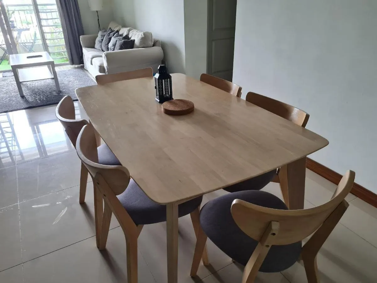 Homestay 1 Min Next To Lrt Cheras 68 With Shared Area Apartment Kuala Lumpur Malaysia